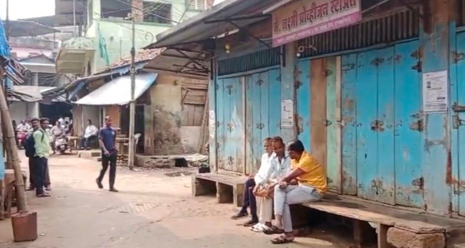 गोवंश हत्येच्या निषेधार्थ खेड बंदला उत्स्फूर्त प्रतिसाद