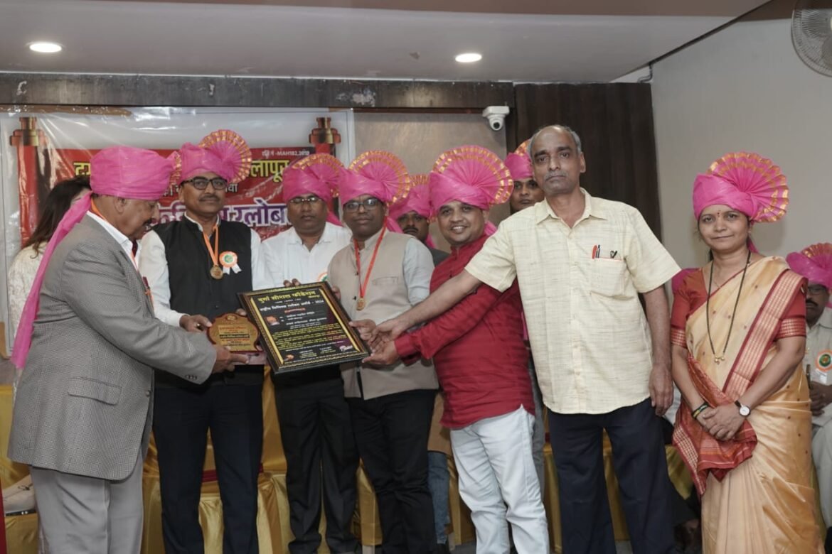 न्यू इंग्लिश स्कूलअँड ज्युनिअर कॉलेज फोंडाघाटचे  प्रा. संतोष जोईल यांना राष्ट्रीय फिनिक्स ग्लोबल अवॉर्ड प्राप्त