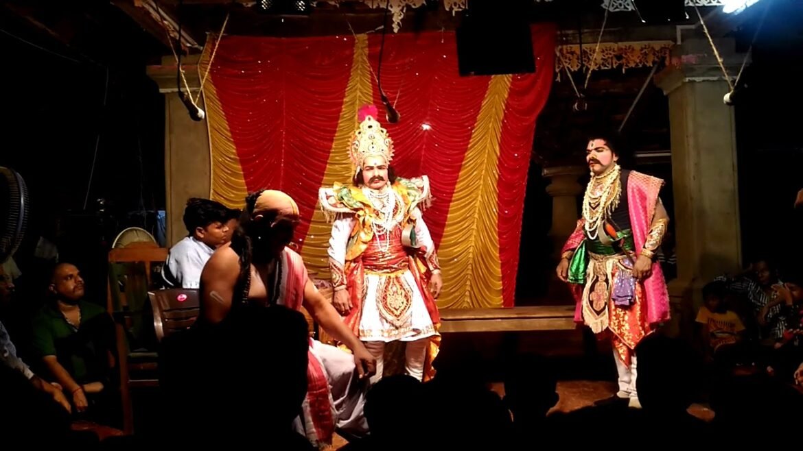 पिकुळे शेळपीवाडी कुळाकडे धाल्योत्सवानिमित्त दशावतारी नाटक