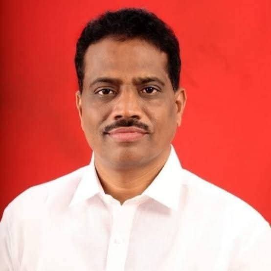 शेतकऱ्यांची फळपीक विम्याची १२ कोटी रु. रक्कम प्रलंबित