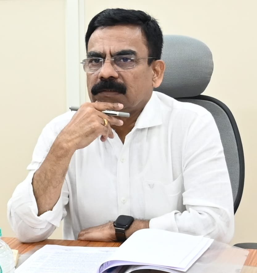 अंमली पदार्थ विरोधी मोहिम प्रभावीपणे राबवा -जिल्हाधिकारी अनिल पाटील