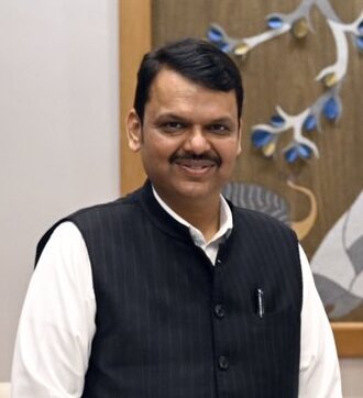 उद्योजक, उद्योगांना त्रास देणाऱ्यांवर थेट ‘मोका’ लावा ; देवेंद्र फडणवीस यांची पोलिसांना सूचना