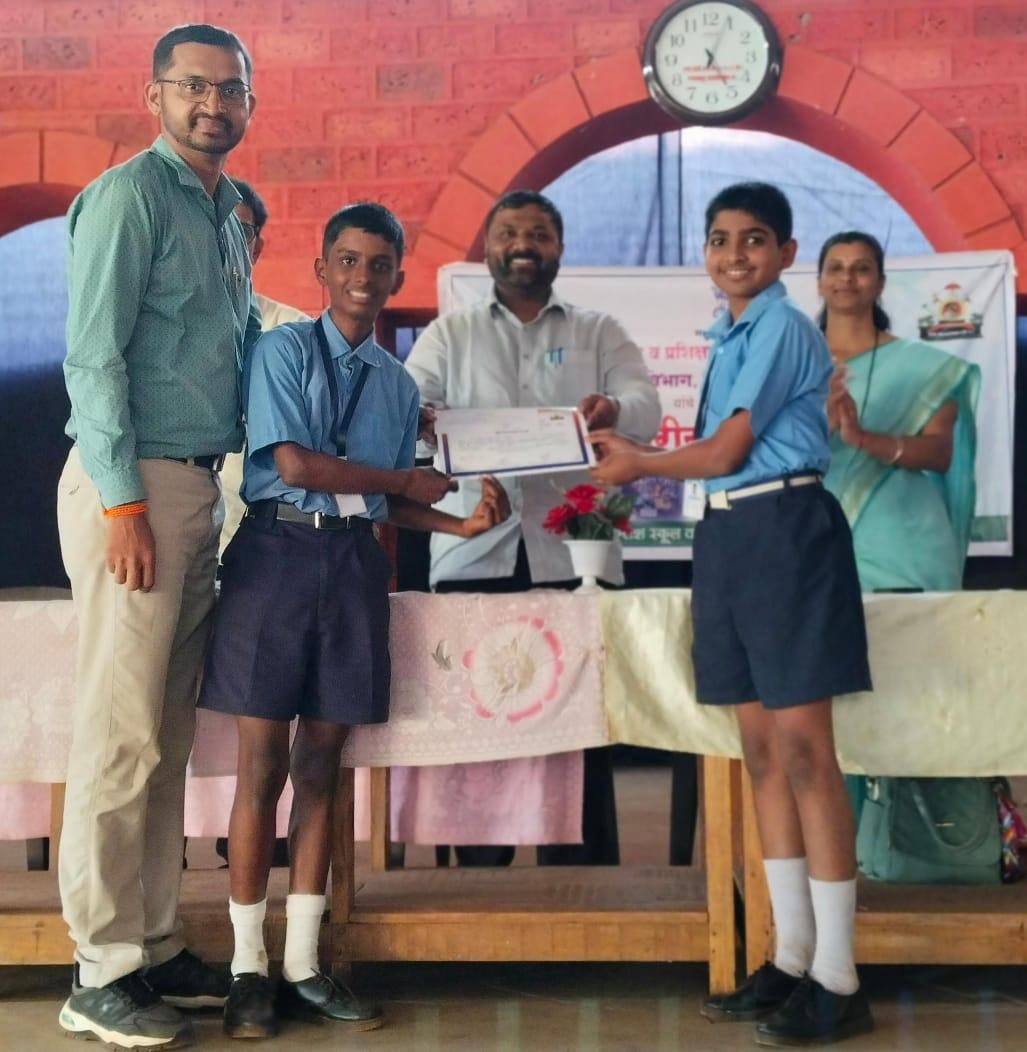 जिल्हास्तरीय हॅकेथॉन स्पर्धेत केंद्रशाळा मठ नं १ शाळेचा प्रथम क्रमांक : राज्यस्तरीय स्पर्धेसाठी निवड