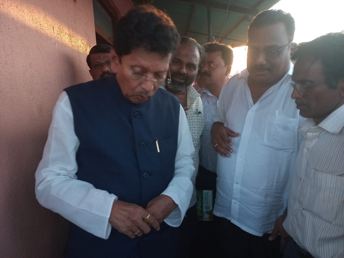 तिलारीच्या हत्ती प्रश्नावर ८ दिवसात वनमंत्र्यांसोबत बैठक