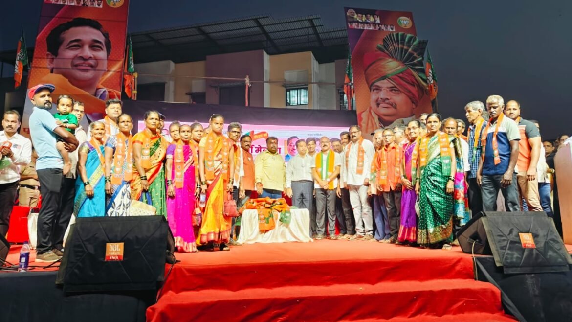 पडेल मंडल मधील शेकडो उबाठा कार्यकर्त्यांनी भाजपा मध्ये केला प्रवेश