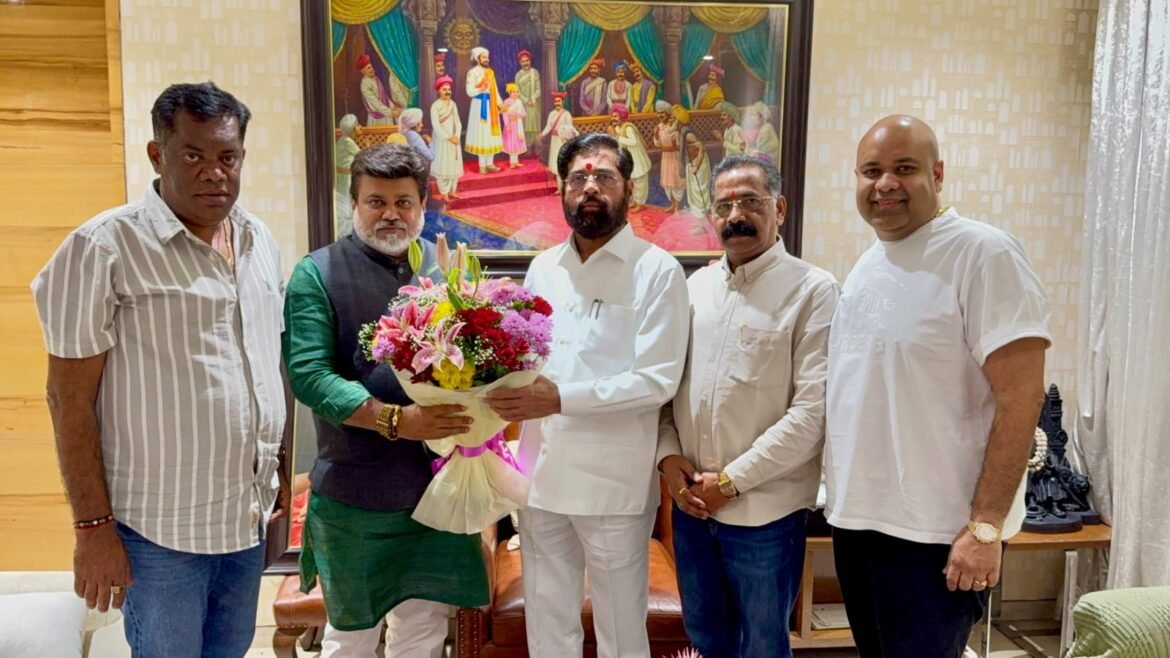 अखेर सामंत बंधूंच्या नेतृत्वाखाली राजन साळवींनी घेतली एकनाथ शिंदेंची भेट !
