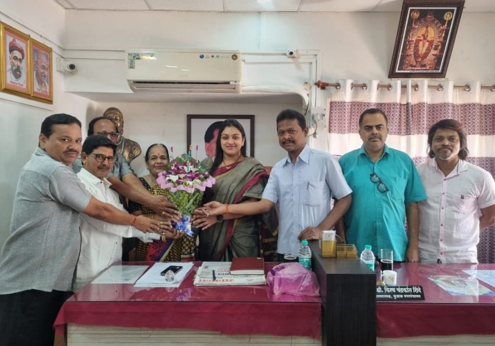 कुडाळ सुधार समिती तर्फे नगराध्यक्ष प्राजक्ता शिरवलकर यांचा सत्कार