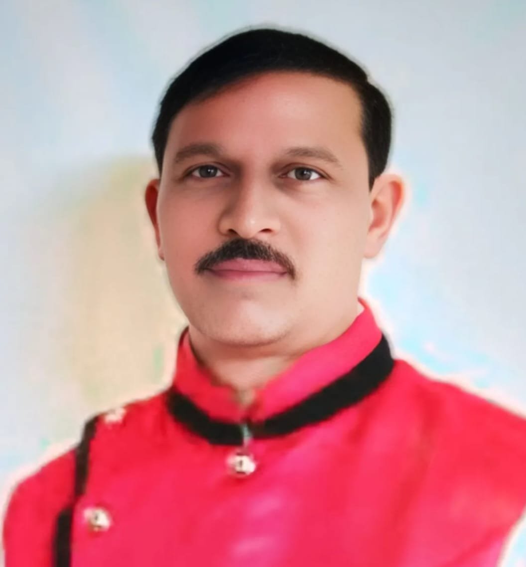 उबाठा शिवसेना देवगड तालुकाप्रमुख मिलिंद साटम यांचा राजीनामा