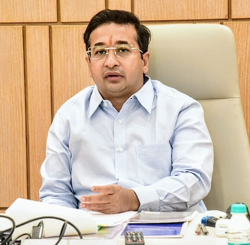 सिंधुदुर्गनगरीत लवकरच सुरू होणार ‘पालकमंत्री कक्ष’