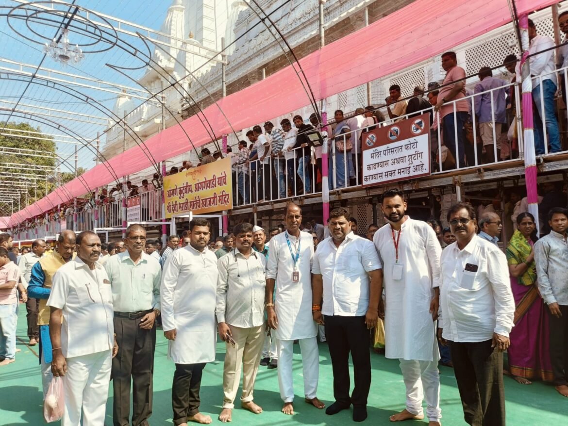 श्री. देवी भराडी आईचे मा.आम. वैभव नाईक यांनी घेतले दर्शन