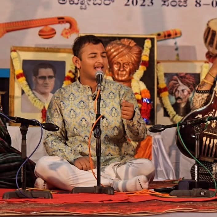 देवगड कॉलेजच्या सिद्धांशू सोमाणला सुवर्णपदक