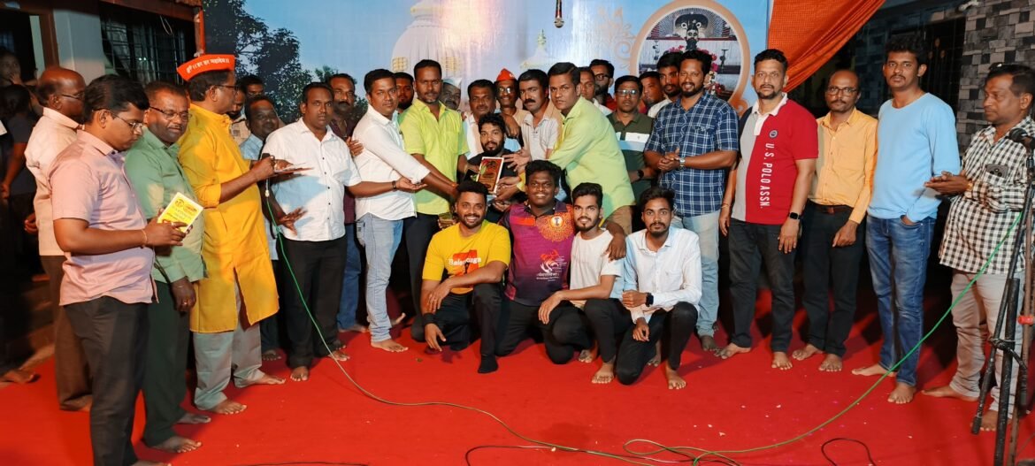 हास्यकल्लोळ स्पर्धेत गावडेवाडी ग्रुप विजेता