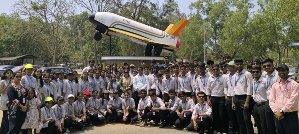 भोसले इन्स्टिटयूटच्या विद्यार्थ्यांची इस्रोला भेट…