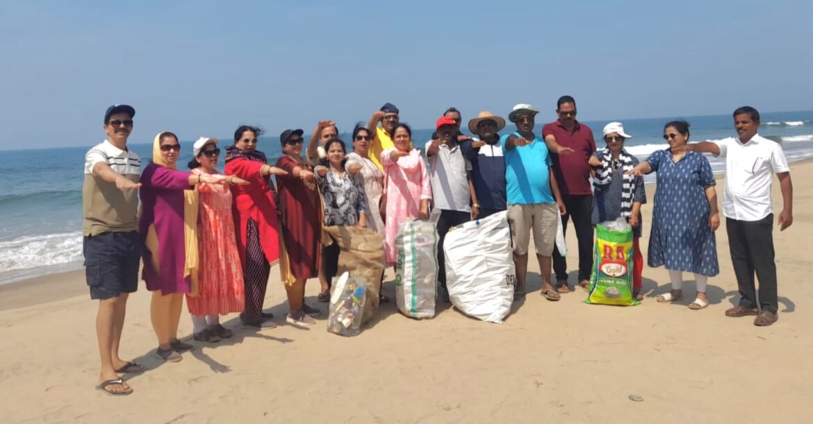 गेट-टुगेदर साठी आले आणि स्वच्छता दूत बनले
