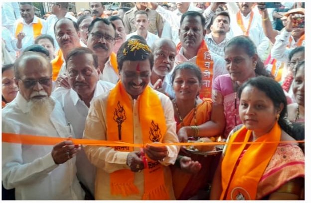 राजापूरच्या निष्ठावंत शिवसैनिकांच्या उपस्थितीत शिवसेना नेते तथा मा. खासदार विनायकजी राऊत यांच्या हस्ते राजापूर संपर्क कार्यालयाचे उद्घाटन संपन्न…