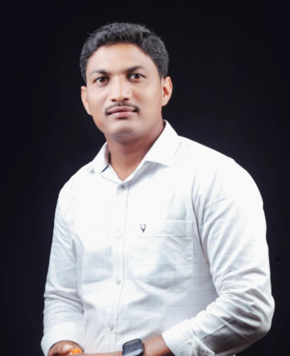 शिवसेना उद्धव बाळासाहेब ठाकरे पक्षाचे युवासेना जिल्हा चिटणीस स्वप्निल चंद्रकांत धुरी यांनी आपला युवा सेना जिल्हा चिटणीस पदाचा आणि पक्ष सदस्यत्वाचा  दिला  राजीनामा