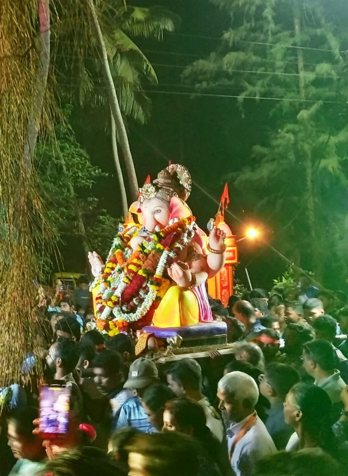 उभादांडा येथील गणपतीचे विसर्जन