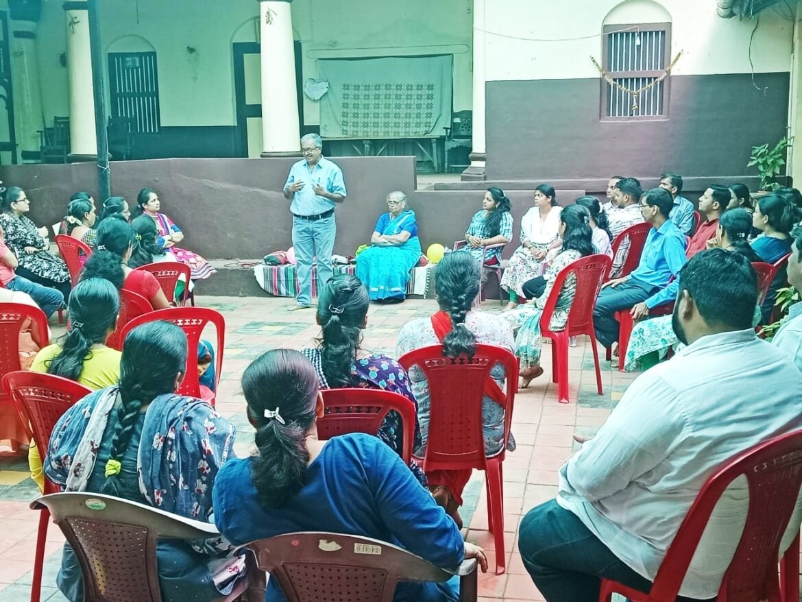 मुलांच्या क्षमतेनुसार त्यांना विविध उपक्रम द्या!-प्रा.बहाळकर