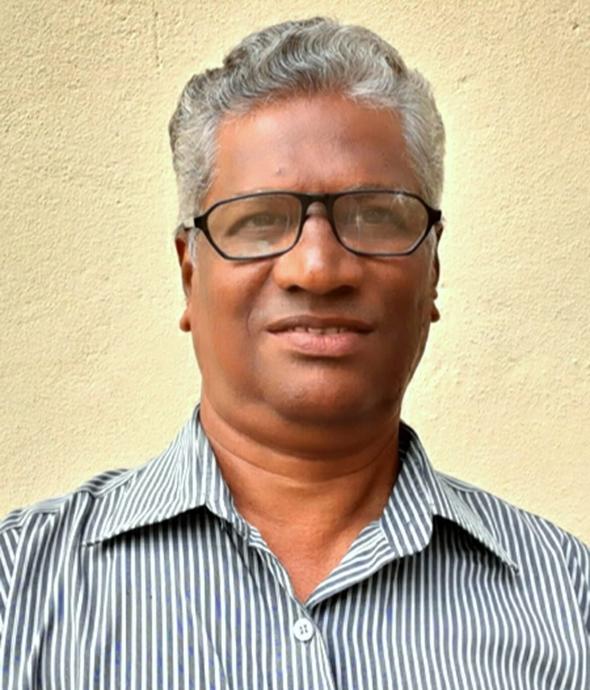 *शिरोडा (सिंधुदुर्ग) येथील रघुनाथ गणेश खटखटे ग्रंथालयाच्या सहयोगाने मालवणी साहित्य संमेलन*