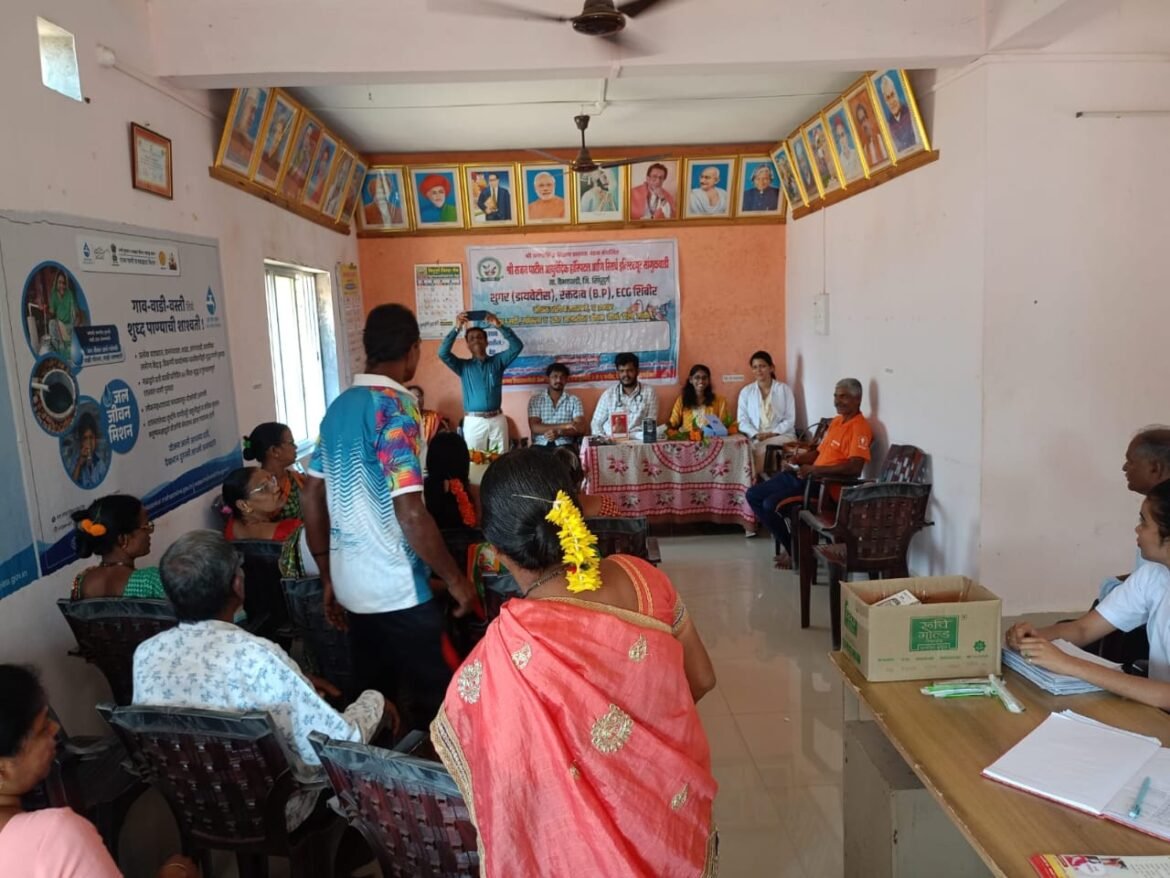 *श्री राजन पाटील आयुर्वेदिक हॉस्पिटल सांगुळवाडी यांच्या वतीने घेण्यात आलेल्या आरोग्य शिबीराला  ६० पेक्षा अधिक रुग्णाने घेतला लाभ*