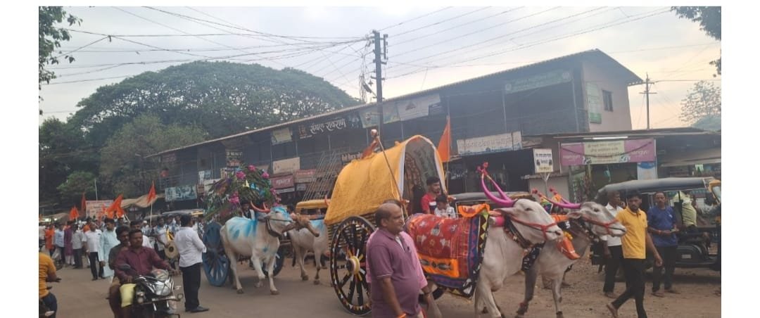 *दत्तकृपा प्रतिष्ठानच्या वतीने भव्य स्वागत यात्रेने वैभववाडीत नविन वर्षाचे स्वागत*