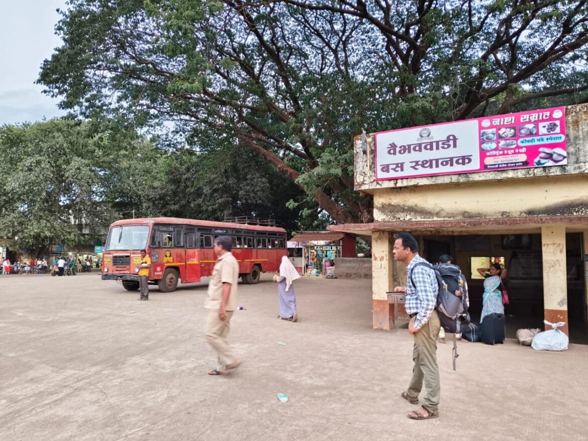 एसटी महामंडळाचे भोगस कारभाराचा फटका नावळे गावातील प्रवाशांना*