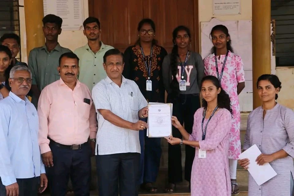 *एनआययुएस या राष्ट्रीय अभ्यास शिबिरासाठी देवगड कॉलेजच्या अलिना खान हिची निवड*