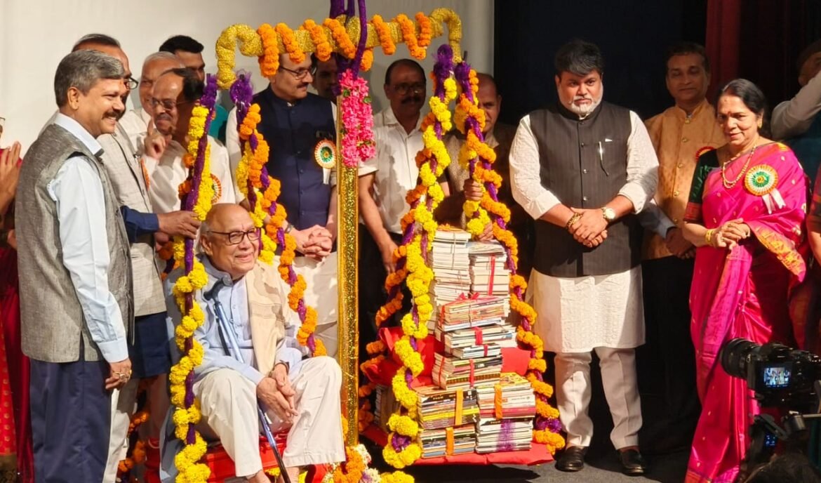 *मराठी बोली भाषांचे संवर्धन आणि संशोधनासाठी पद्मश्री मधु मंगेश कर्णिक बोली भाषा अध्यासन केंद्र सुरू करणार – मराठी भाषा मंत्री उदय सामंत*