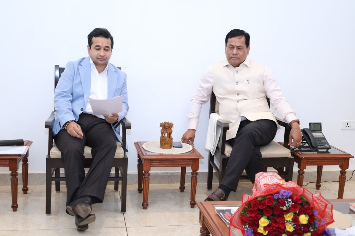 महाराष्ट्राच्या सागरी विकासासाठी मंत्री नितेश राणे यांचा केंद्रीय मंत्र्यांशी संवाद