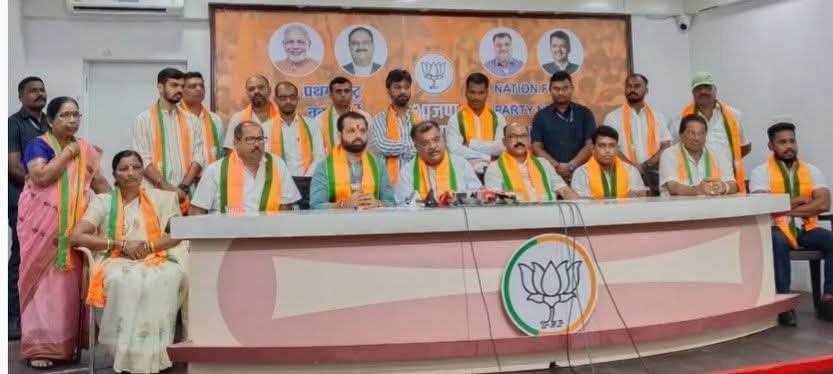 मालवण मधील ‘उबाठा’ च्या चार माजी नगरसेवकांचा समर्थकांसह भाजपामध्ये प्रवेश