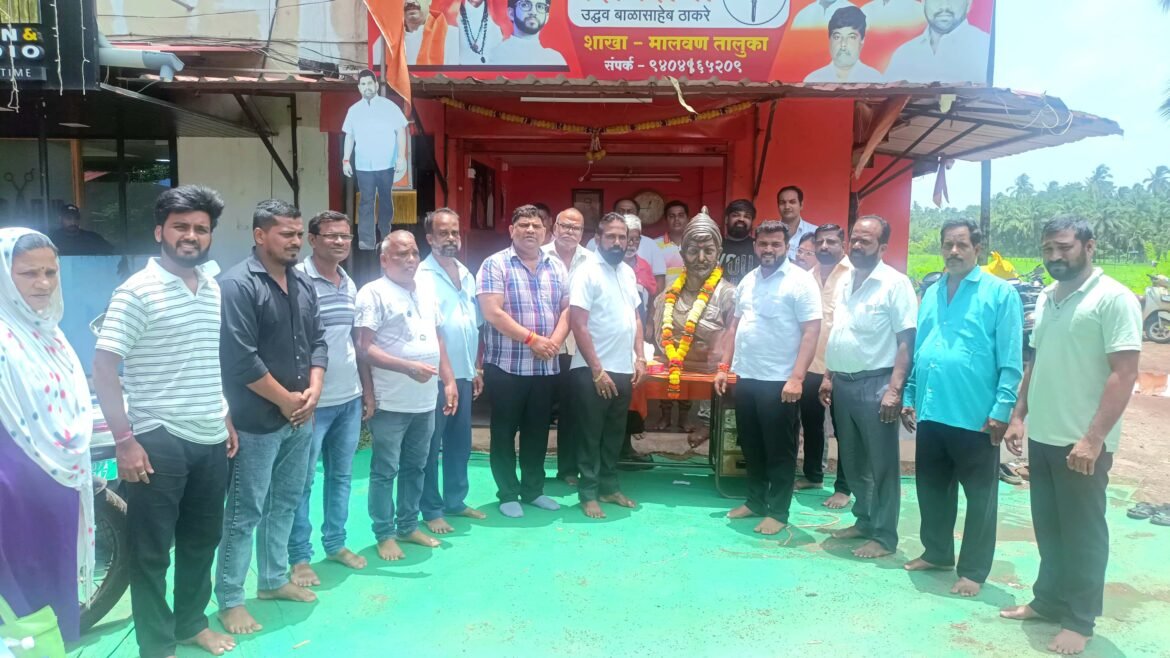 युनेस्कोच्या जागतिक वारसा स्थळांमध्ये किल्ले सिंधुदुर्गचा समावेश झाल्याबद्दल मा. आ. वैभव नाईक यांच्या प्रमुख उपस्थितीत मालवण शिवसेनेच्या वतीने आनंदोत्सव साजरा