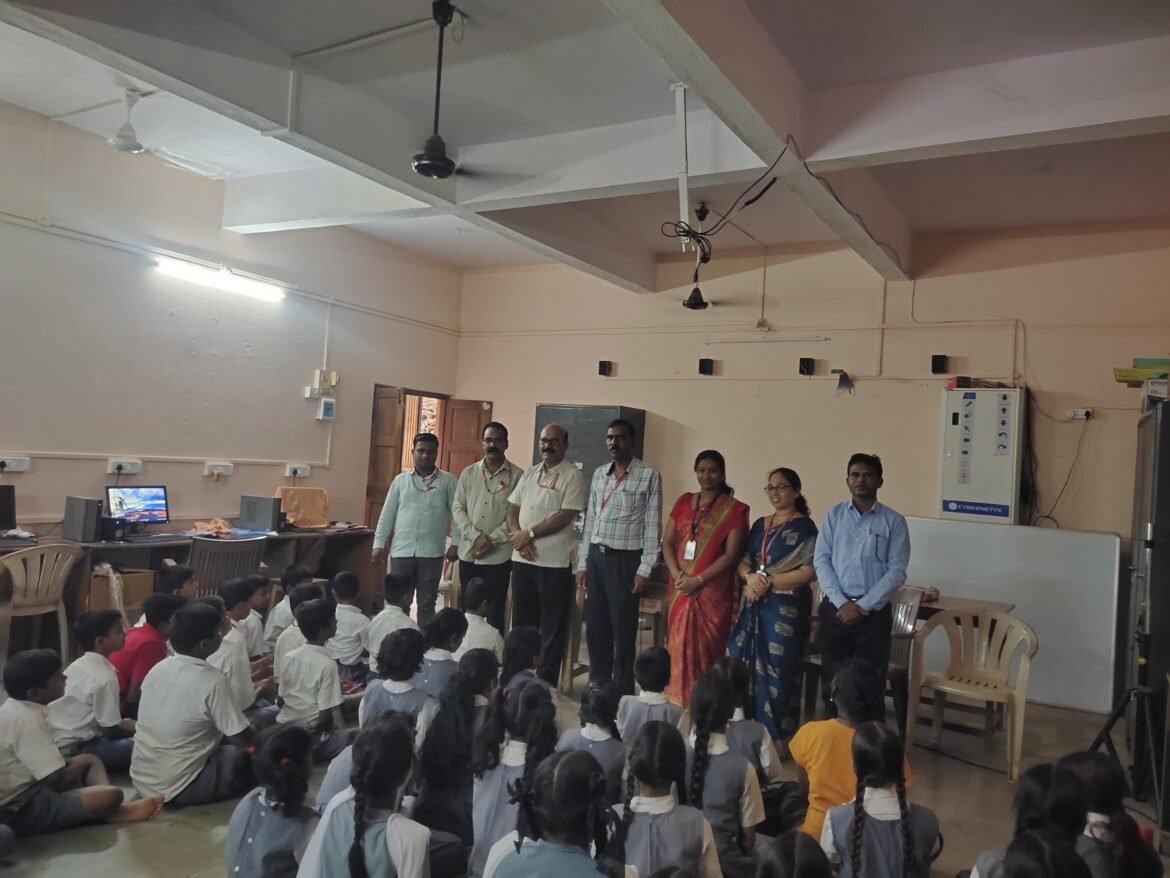 विद्यामंदिर माध्यमिक प्रशालेत अमराठी भाषिक विद्यार्थ्यासाठी मराठी भाषेचे प्रशिक्षण