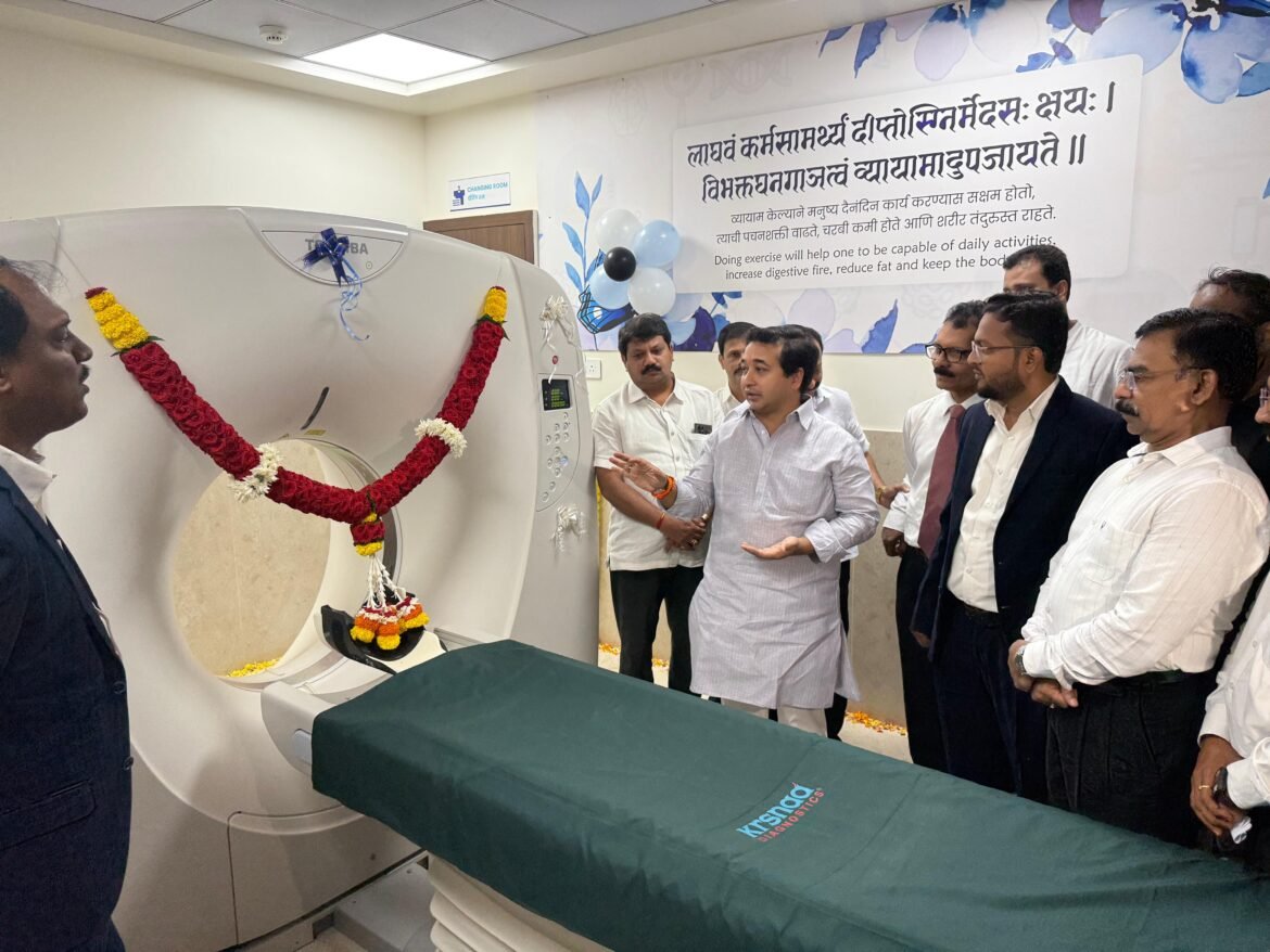उपजिल्हा रुग्णालय येथील सिटीस्कॅन मशिनचा पालकमंत्री नितेश राणे यांच्या हस्ते शुभारंभ