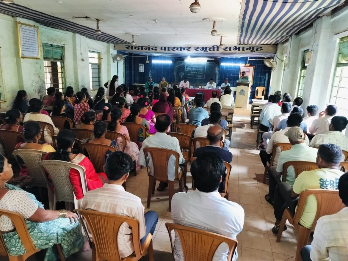 एस्.एम.प्रशालेमध्ये शिक्षक-पालक सभा संपन्न