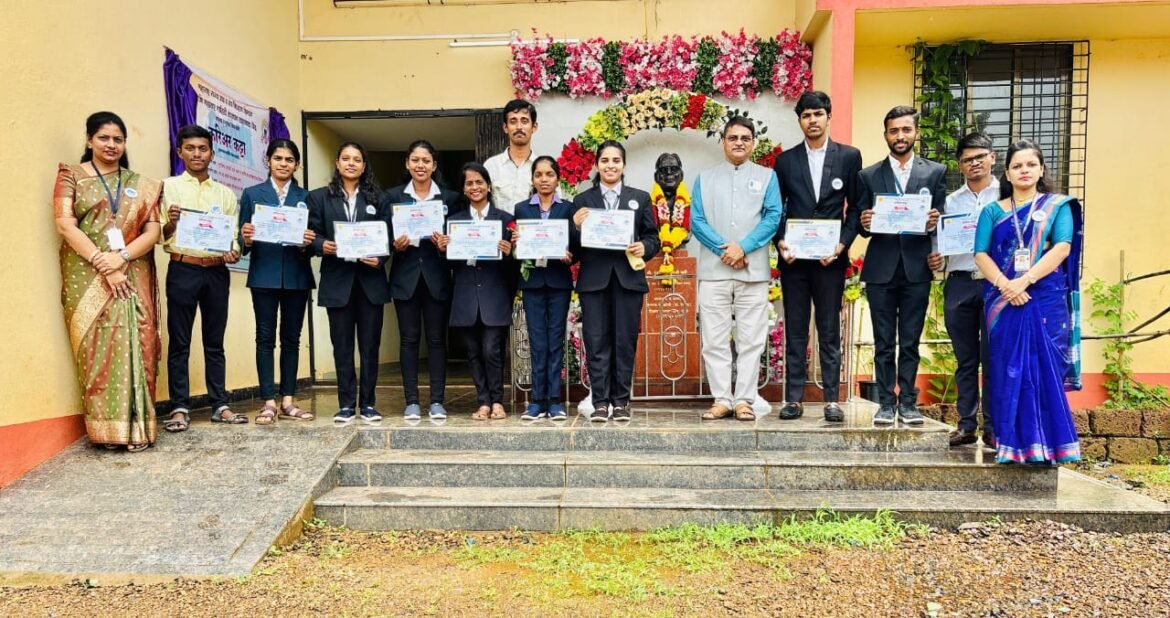*कर्ले महाविद्यालयात करिअर संसदेचा शपथविधी सोहळा थाटात संपन्न*