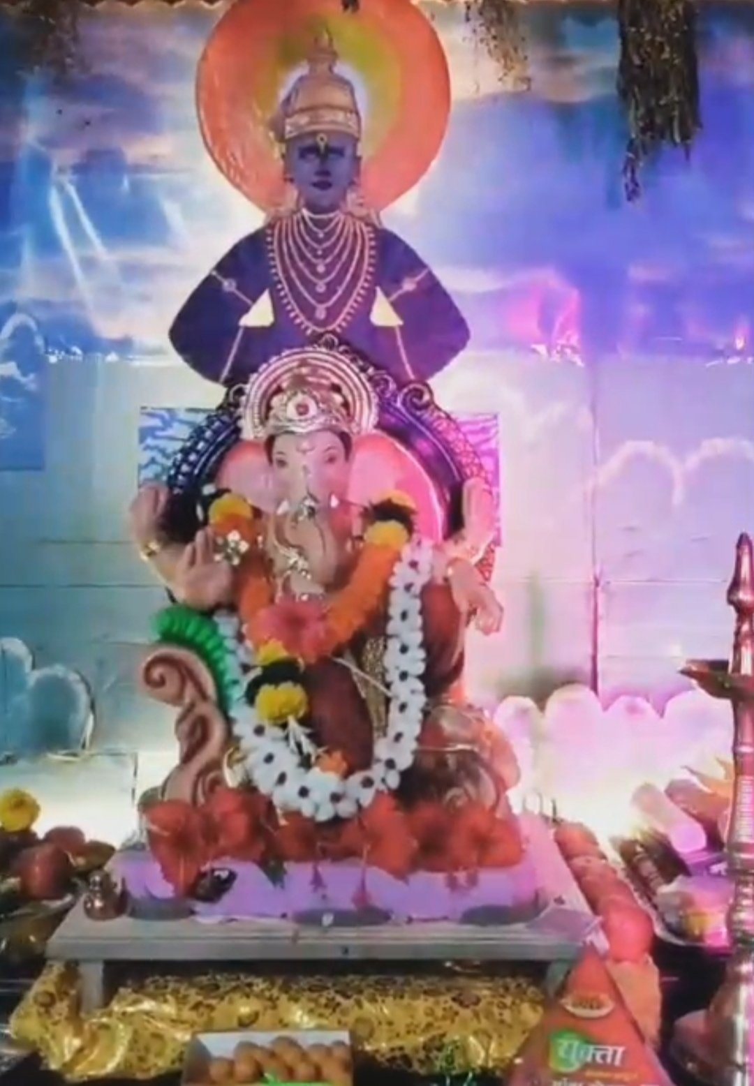 पायी दिंडीचा देखावा – भक्तिभावाची अनुभूती