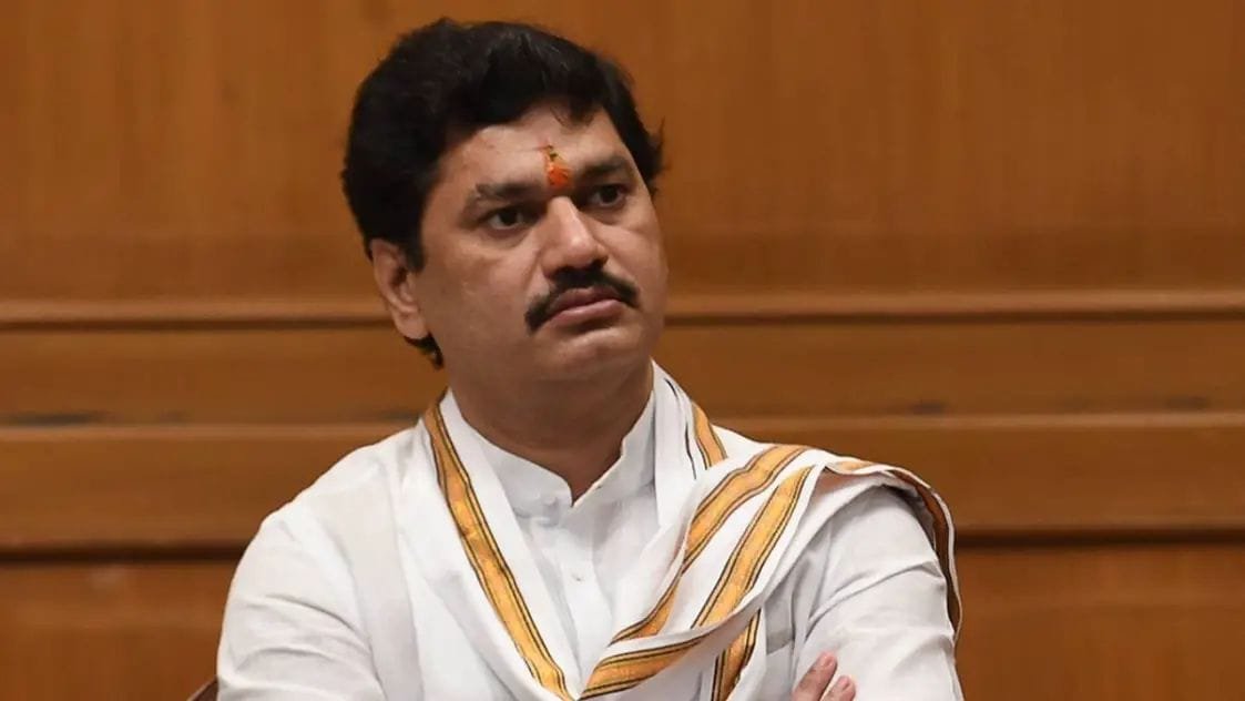 धनंजय मुंडेंना बसणार मोठा दणका? मालमत्ता जप्त होणार?