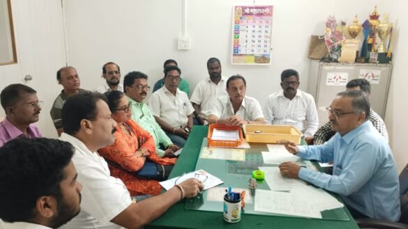भाजपाने वेधले वीज अधिकाऱ्यांचे लक्ष