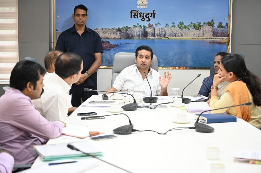 भारतीय कृषी विमा कंपनीला काळ्या यादीत टाकण्याची शिफारस कृषी आयुक्तालयाकडे करा