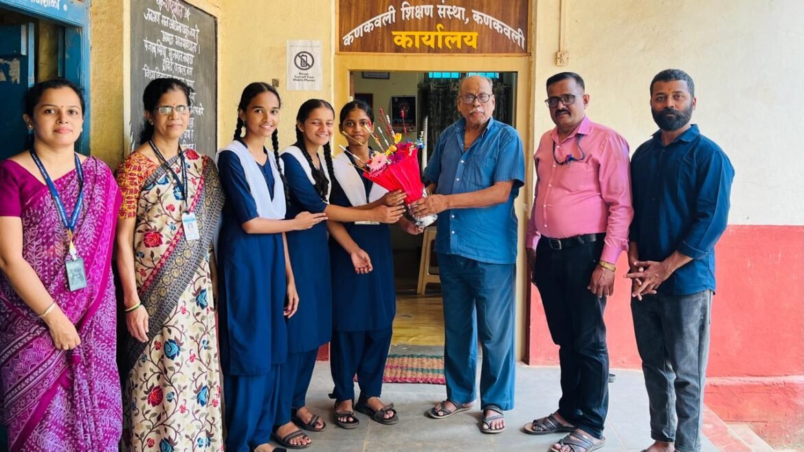 एस. एम. प्रशालेच्या विद्यार्थिनींची जिल्हास्तर कला- उत्सवात चमक