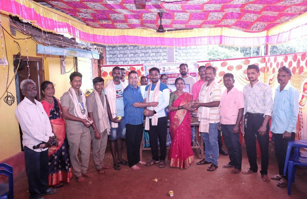 मळेवाड कोंडुरे ग्रामपंचायत आयोजित मुख्यमंत्री ग्राम समृद्धी पंचायत राज अभियान ग्रामसभेत मान्यवरांचे सत्कार