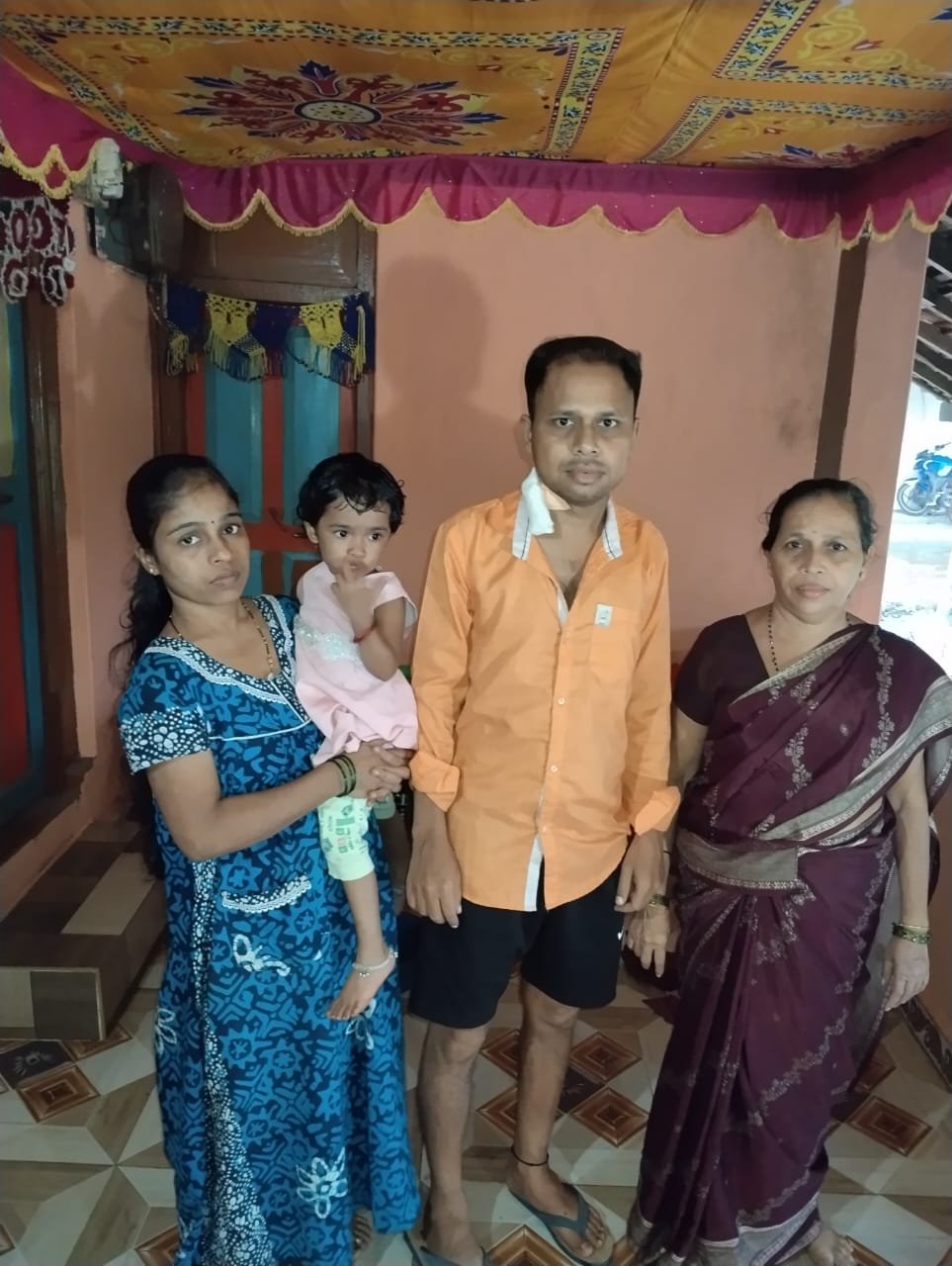 झोळंबे येथील सुनेश उदय गवस यांना मदतीची गरज ; कीडण्या निकामी झाल्यामुळे दुर्धर आजाराने त्रस्त..