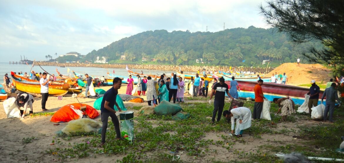 महास्वच्छता अभियानात एक टन कचरा संकलित
