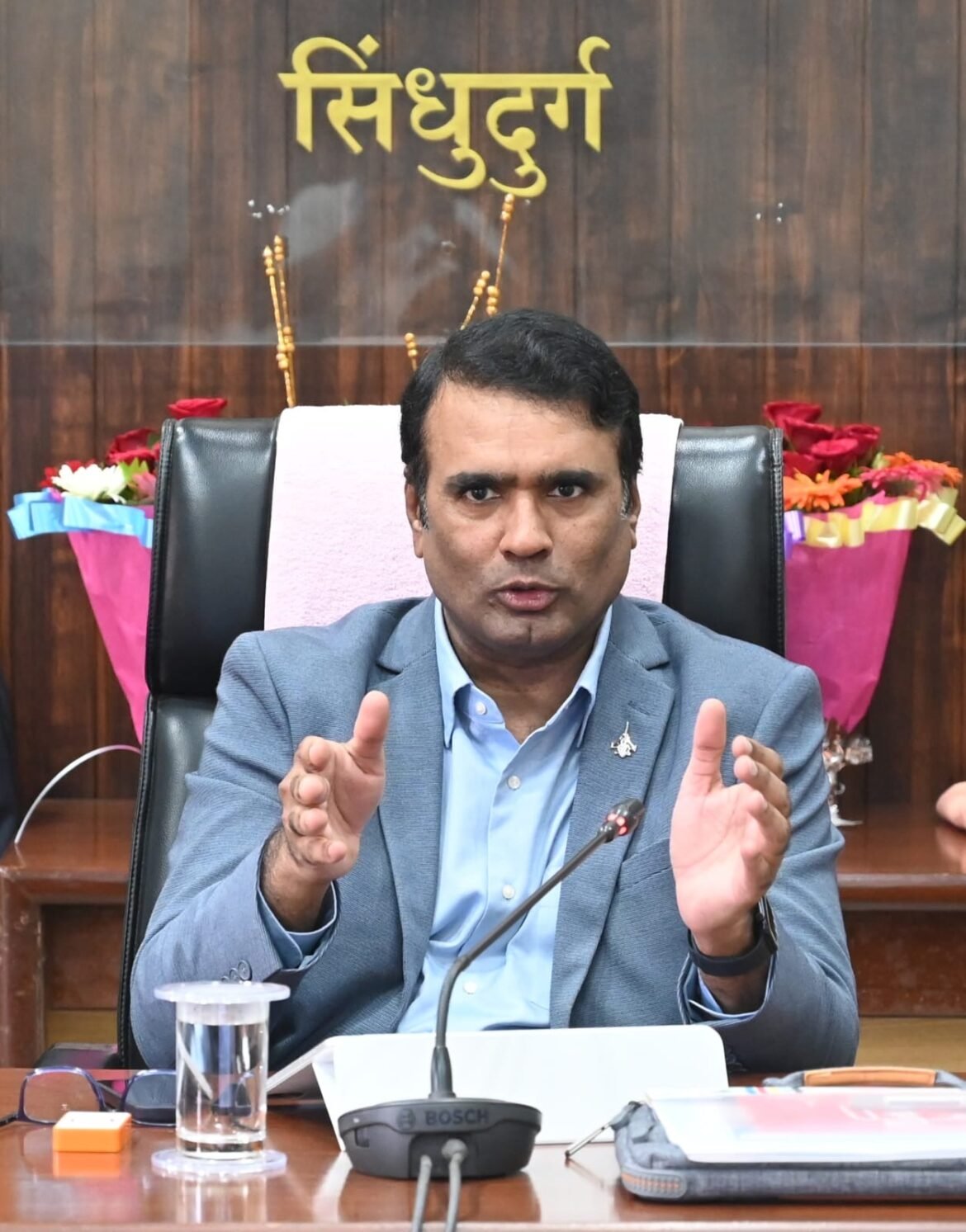 *_पालक सचिवांच्या अध्यक्षतेखाली विविध विभागांचा आढावा_*