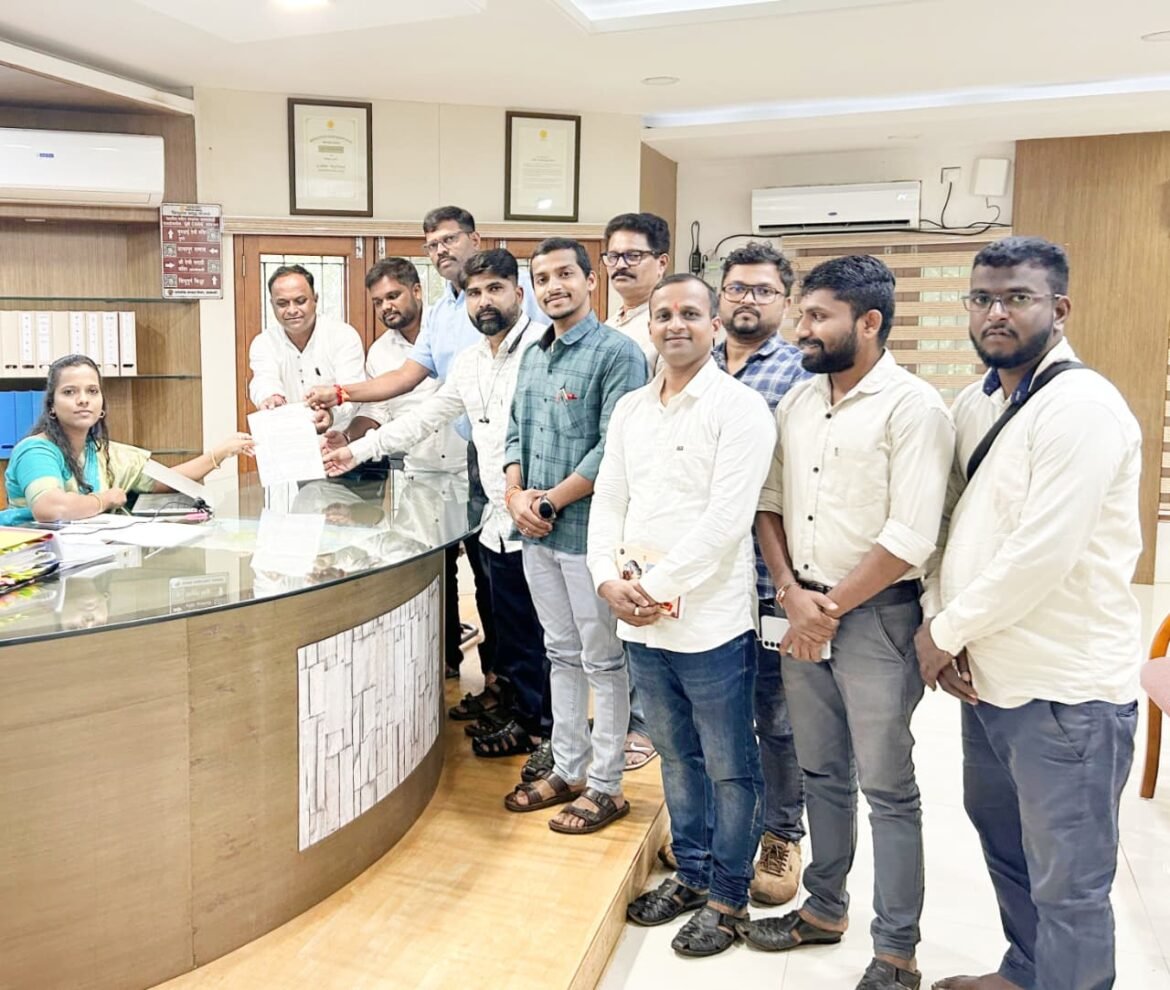 पञकारांवर हल्ले व धमक्या देणा-यांवर कारवाई करा : व्हाईस ऑफ मीडियाची सिंधुदुर्ग प्रशासनाकडे मागणी