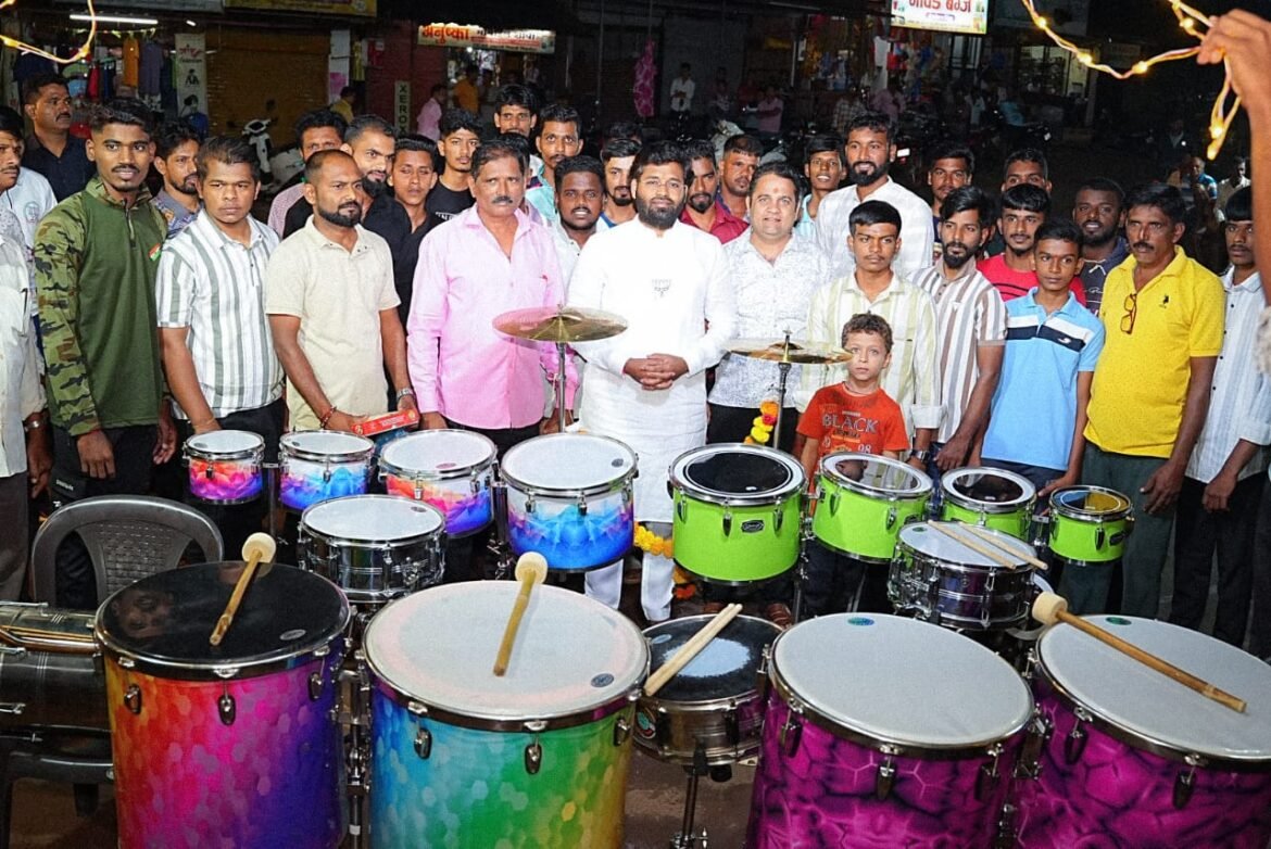 सावंतवाडीच्या सांस्कृतिक जडणघडणीत तरुणाई पेलत असलेली जबाबदारी सर्वांनाच प्रेरणादायी – भाजपा युवा नेते विशाल परब यांचे प्रतिपादन