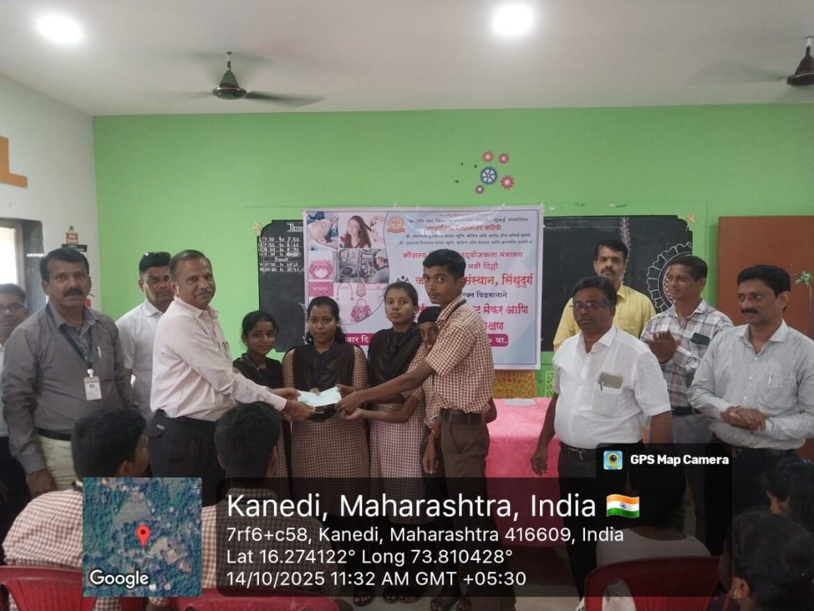 माध्यमिक विद्यामंदिर कनेडी प्रशालेत ब्युटी पार्लर, जुट क्राफ्ट मेकर्स आणि हेल्पर वायरमन प्रशिक्षण वर्गाचे उद्घाटन