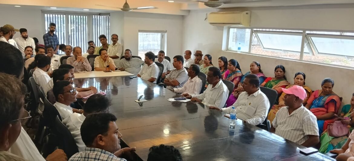 कणकवली विधानसभेची जिल्हा परिषद, पंचायत समिती व नगरपंचायत ची आढावा बैठक संपन्न