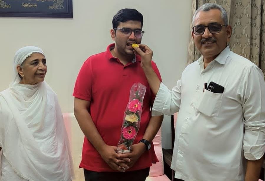 मालवणचे सुपुत्र आसिम सादिक मेमन सि. ए परीक्षेत कोल्हापूर विभागामधून प्रथम..!