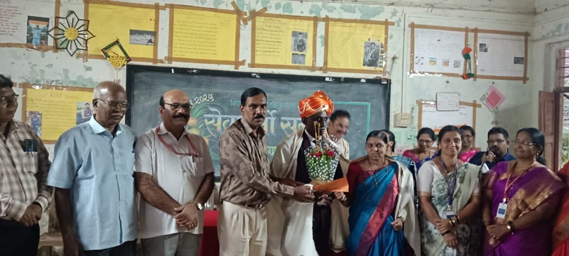 विद्यामंदिर कणकवलीचे चतुर्थश्रेणी कर्मचारी अरुण इंगळे सेवानिवृत्त